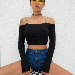 Kinky Cloth Top & Tees Chain Ring Long Sleeve Crop Top