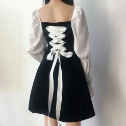 Kinky Cloth Chiffon Flare Sleeve Velvet Dress