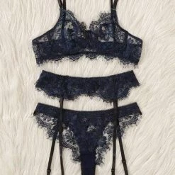 Spocket Eyelash Lace Garter Lingerie Set