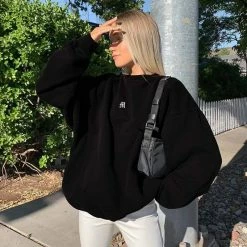 Kinky Cloth Letter M Embroidery Loose Sweatshirt Top & Tees