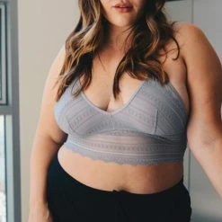 Spocket Plus Size Scallop Lace Bralette Top & Tees