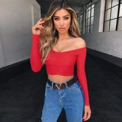 Kinky Cloth Top & Tees Solid Off Shoulder Knitted Crop Top