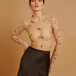 Kinky Cloth Tight-Fitting One-Piece Top